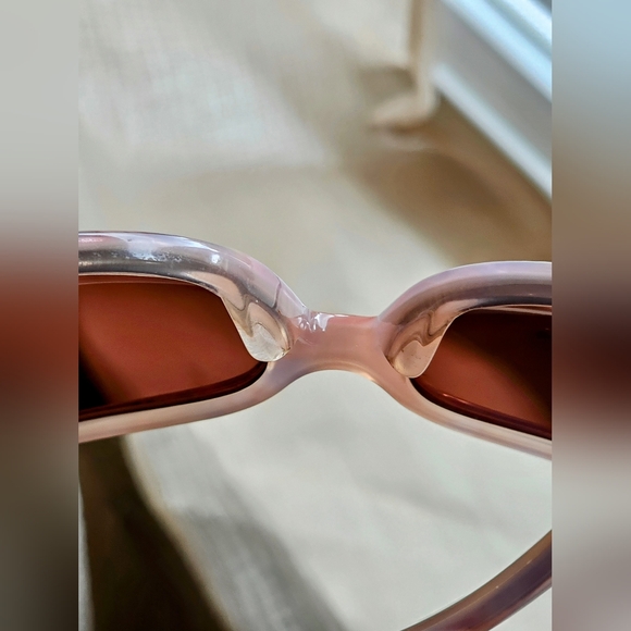 Maui Jim Rainbow Falls Polorized sunglasses with case. - Picture 14 of 16